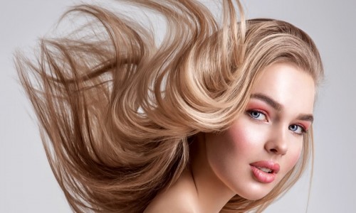 Особливості догляду за освітленим волоссям